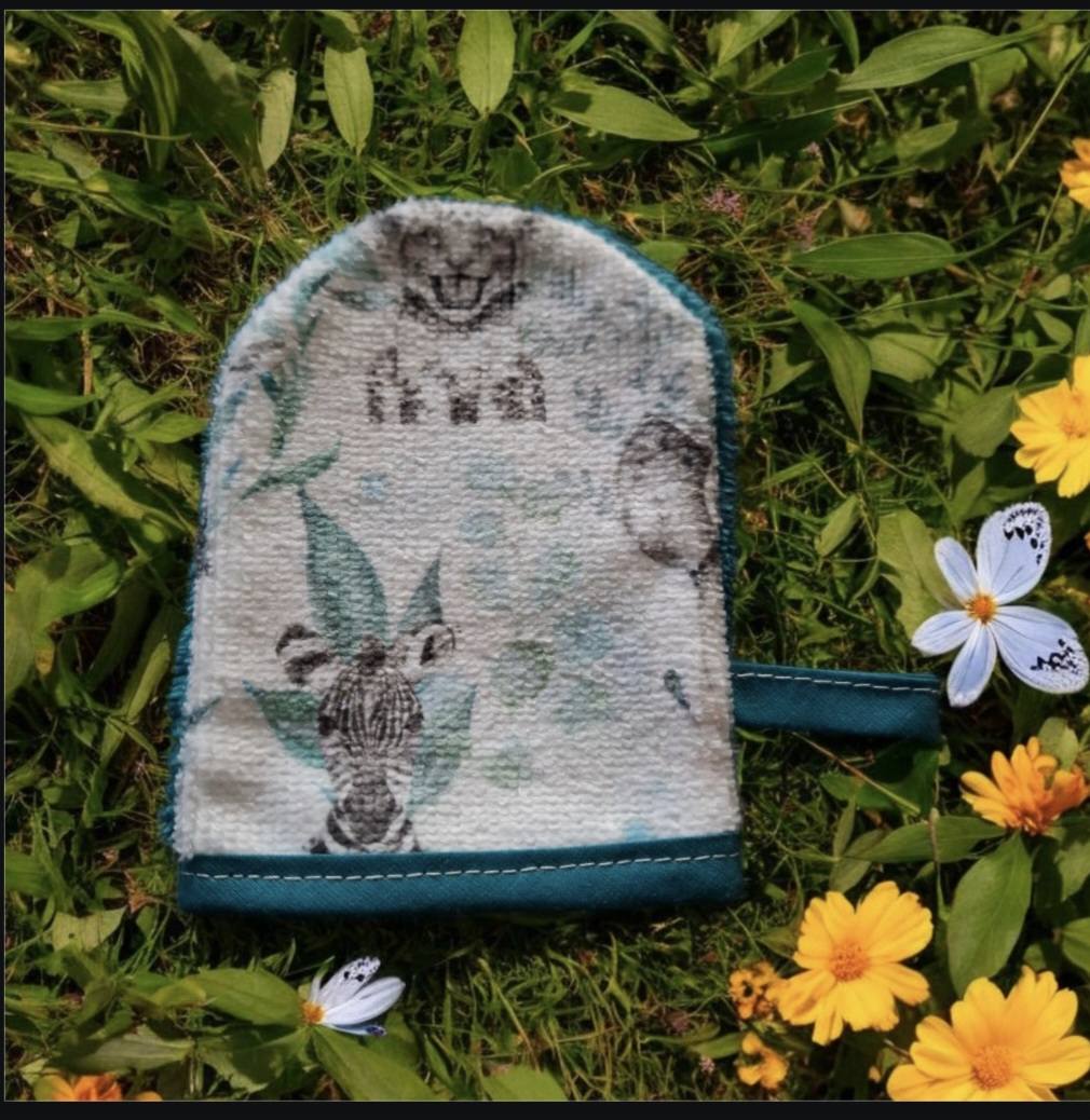 E09B20DB-3709-48FE-B90E-BD56DE525BFE