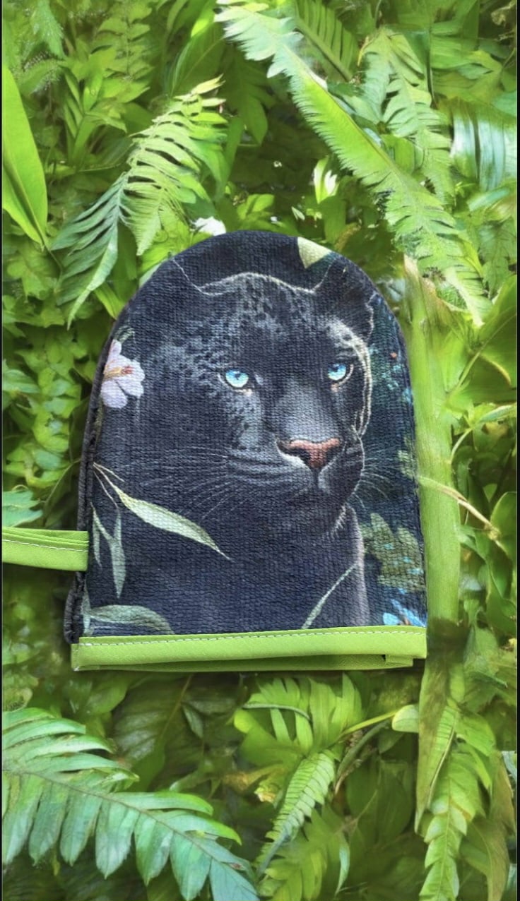 31590F1C-05E5-4294-B735-FE18A4DC4CFF