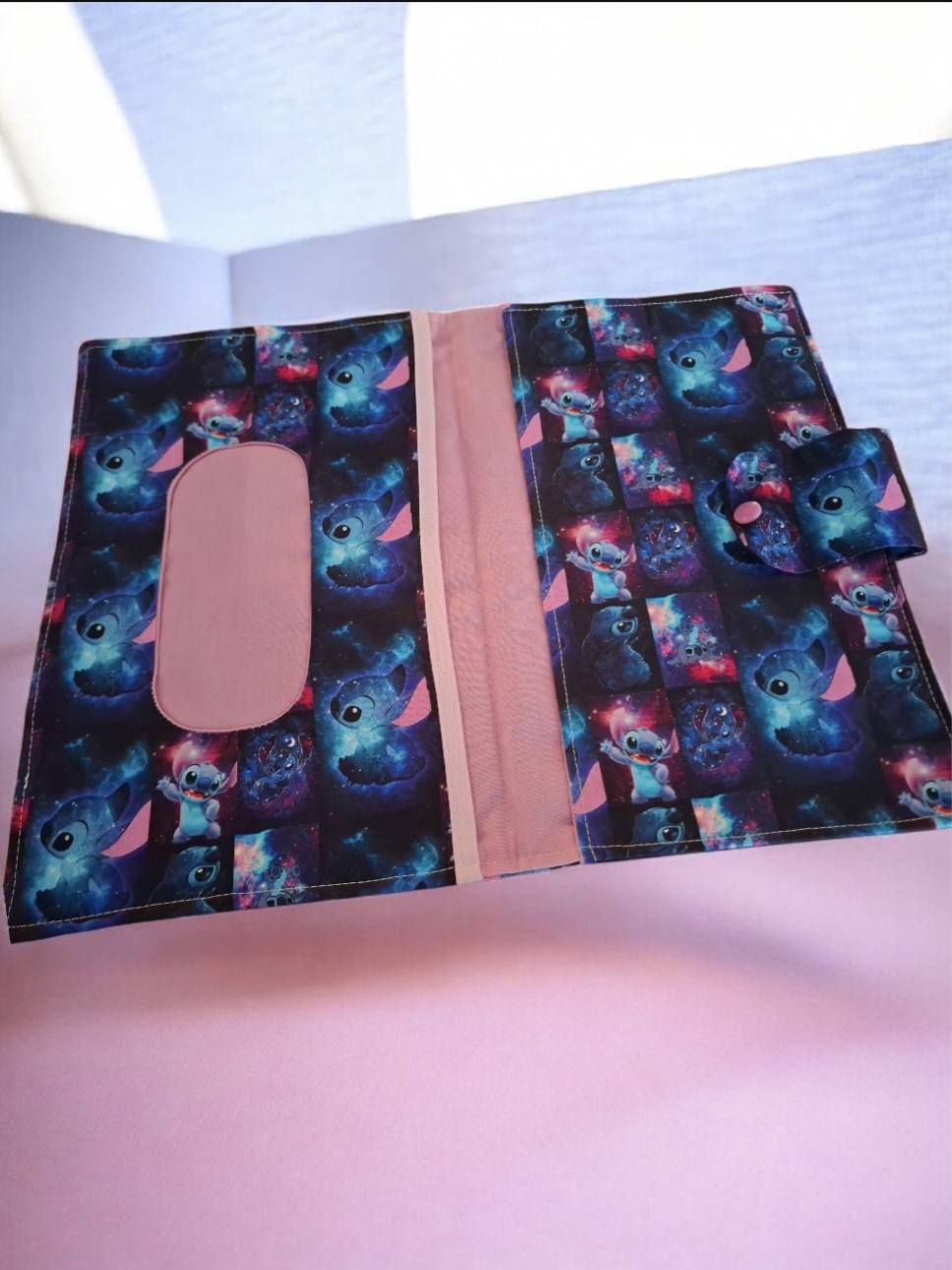 8FFBBFBC-F05D-4B33-B793-8CC1DDBEBFCD