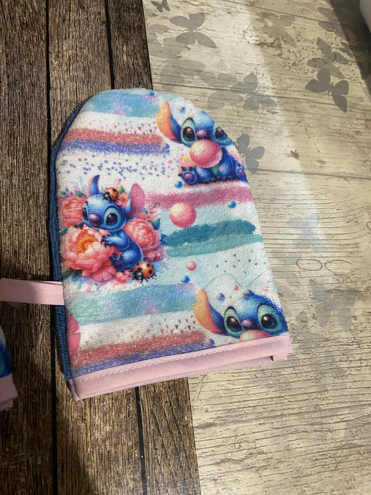 AC68570C-A17C-4F7B-A2FB-19C7CC5F4559