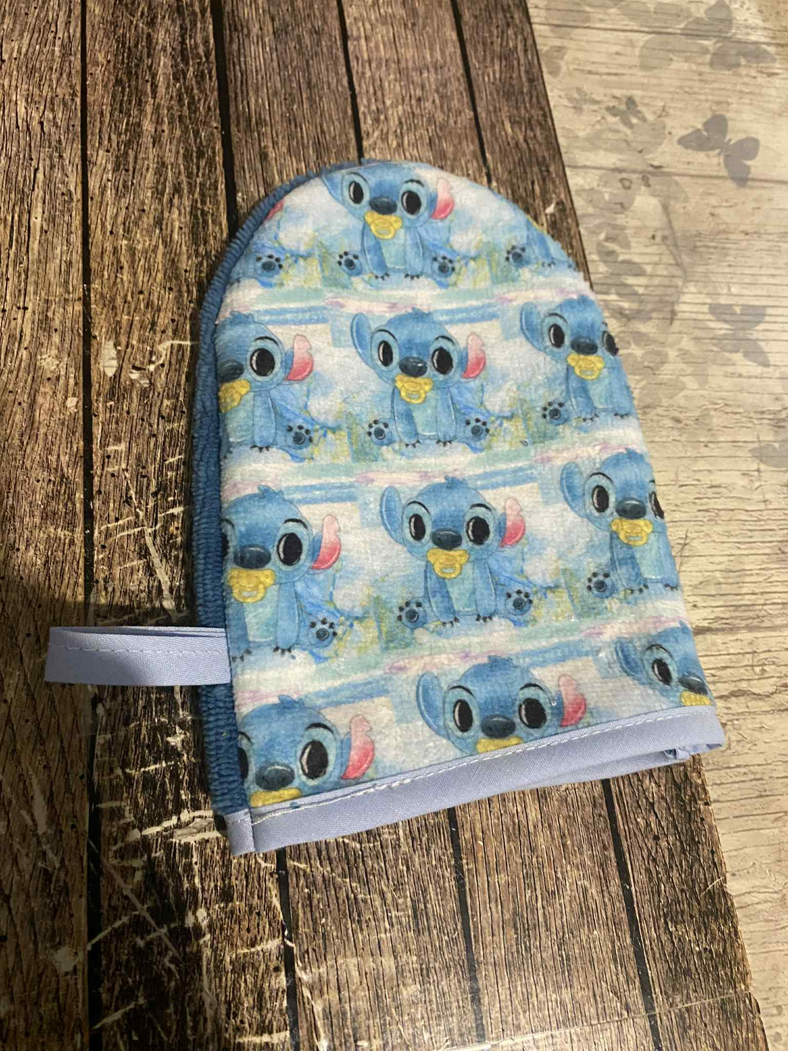 ADD83EBB-4563-41B2-8326-A842DB8AA2D6