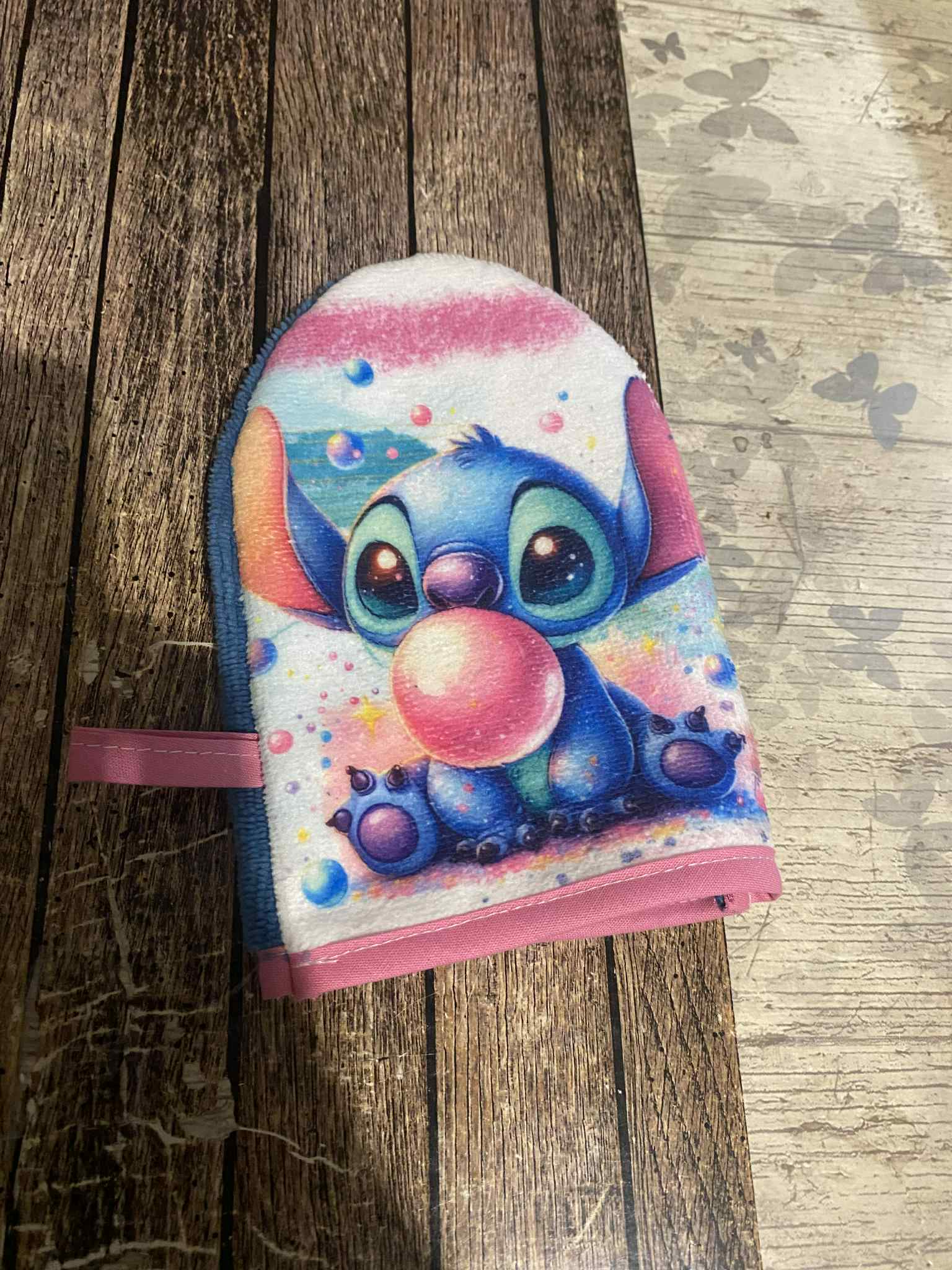 CD01EEE8-8656-4DE6-A91E-58D6C74F4A3D