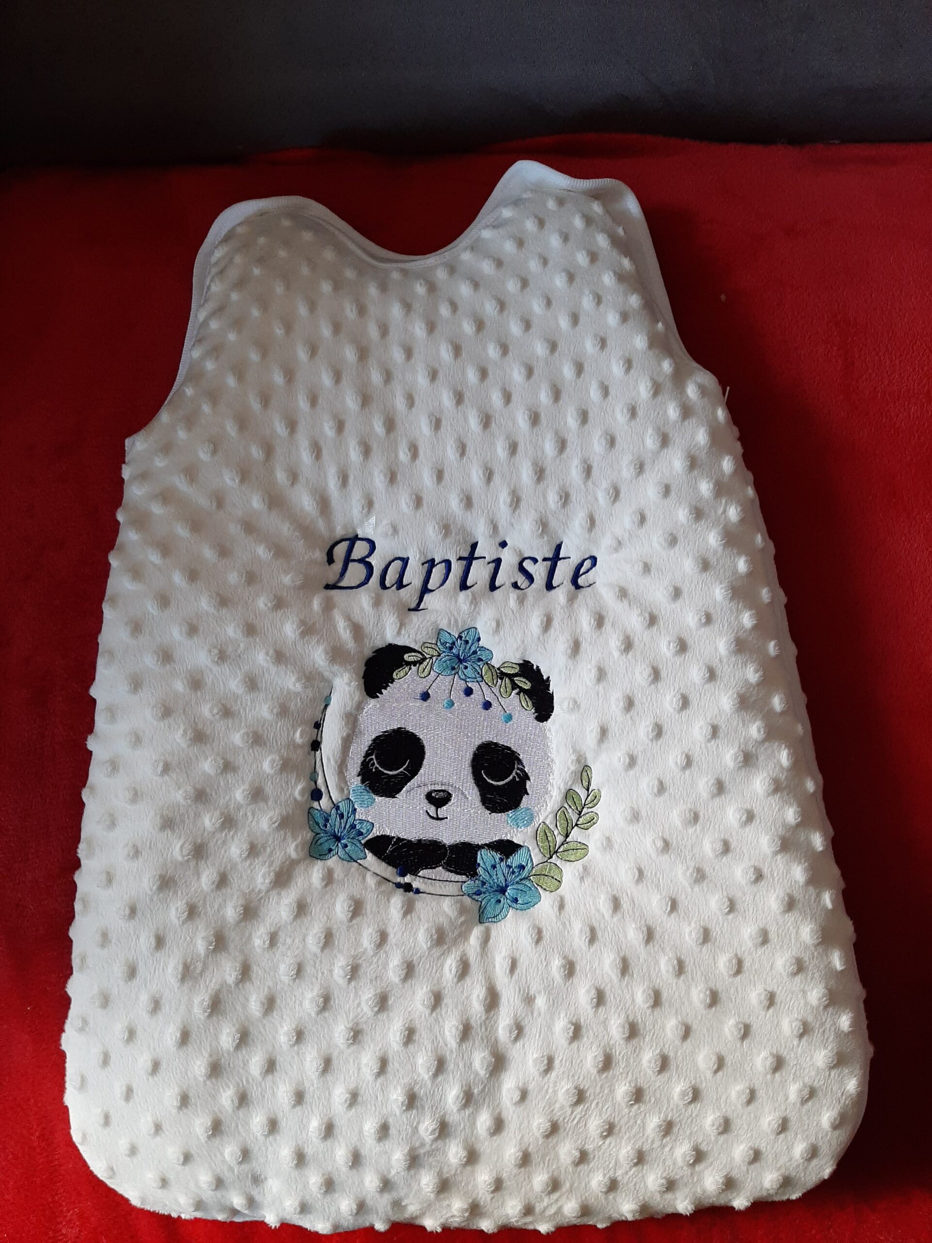 D25476B9-9D99-4981-A806-80726460B65E