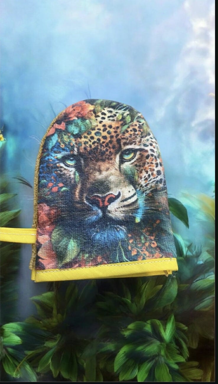 FC7D61CF-0B67-4963-87D7-5538E8C29ECB